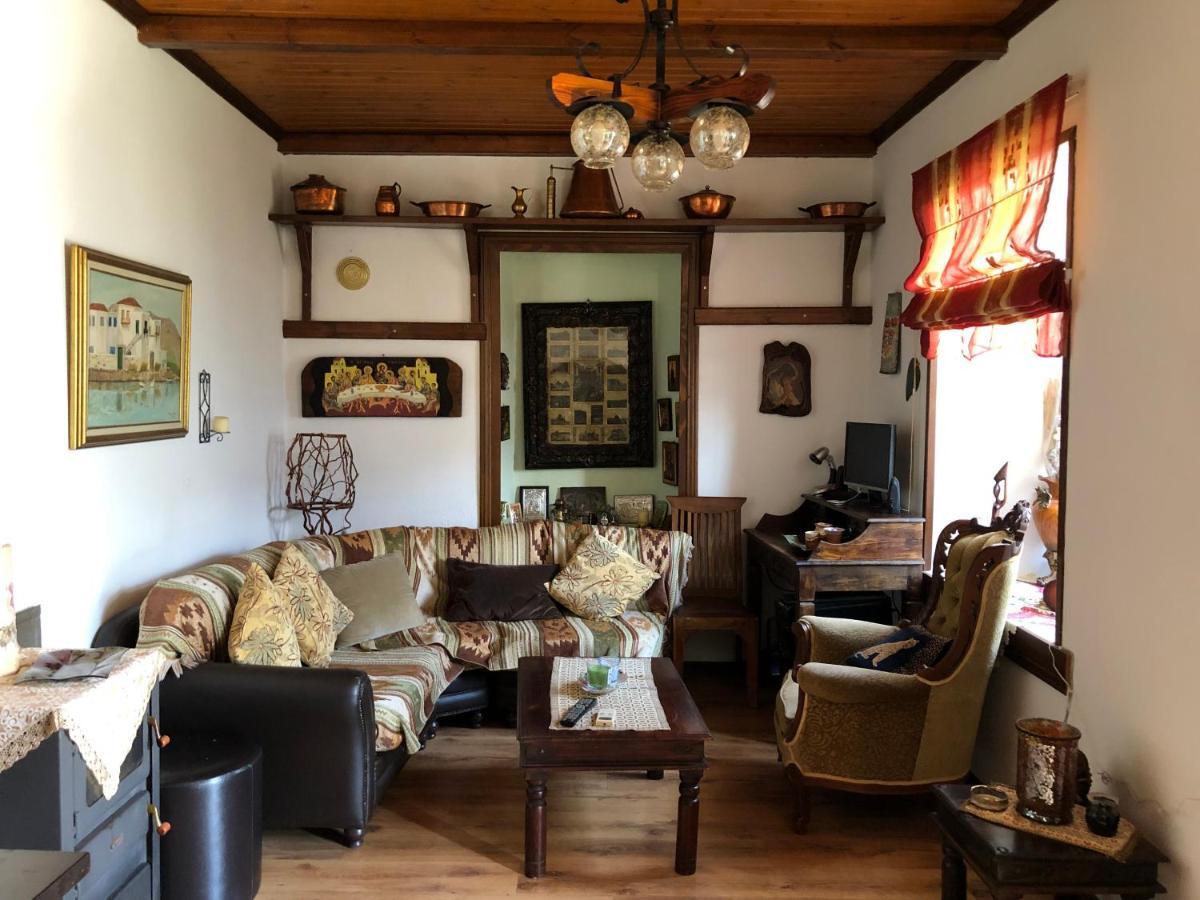 Vila Παραδοσιακο Σπιτι Με Θεα Kissos  Exteriér fotografie